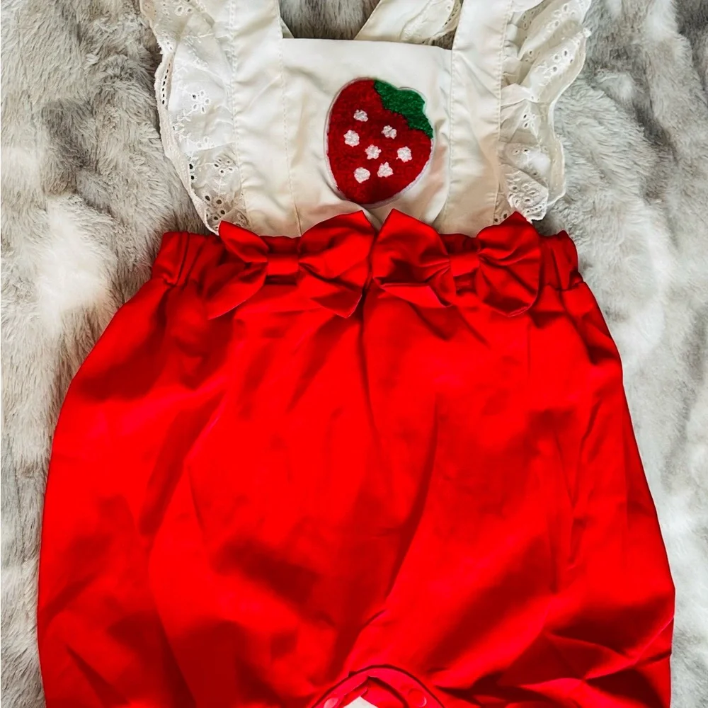 SHEIN Vibrant Red Ruffled Diaper Cover